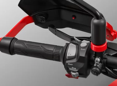 QJ Motor Moto SRT550SX