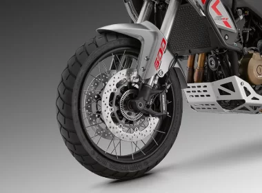 QJ Motor Moto SRT550SX